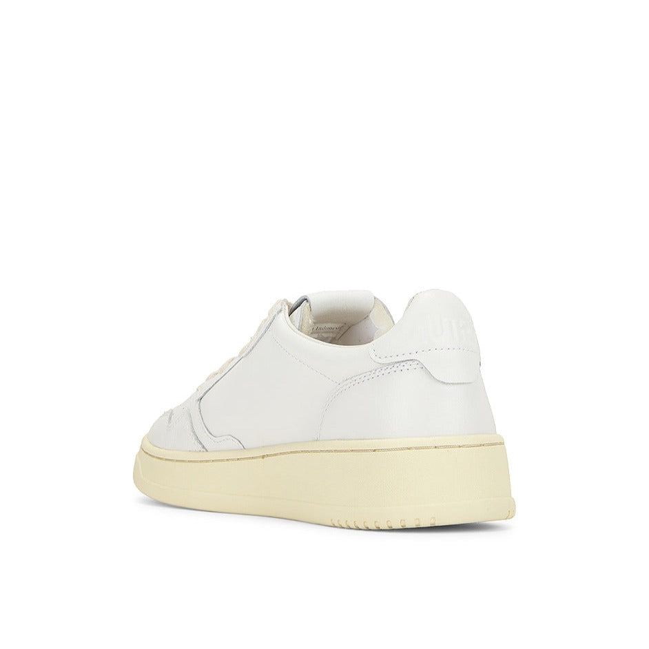 Autry Medalist Sneakers | White/White