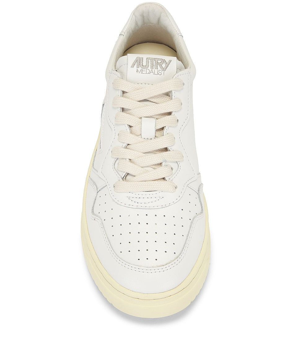 Autry Medalist Sneakers | White/White