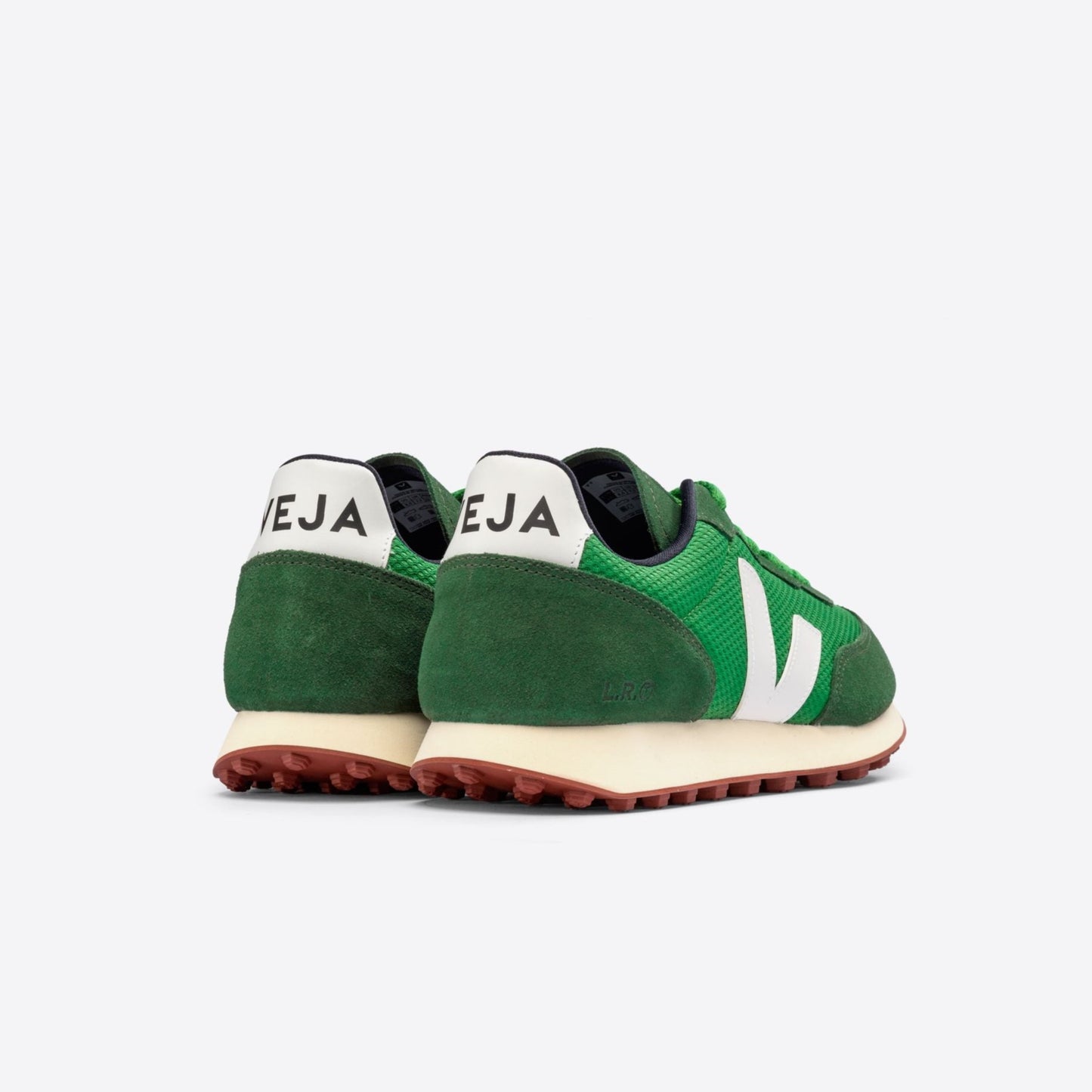 VEJA Rio Bronca Alveomesh Sneakers | Emeraude White