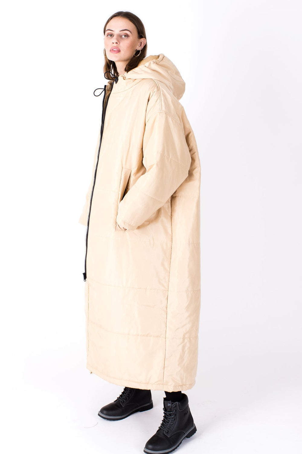 SittingSuits Jacket Wearable Blanket | Champagne