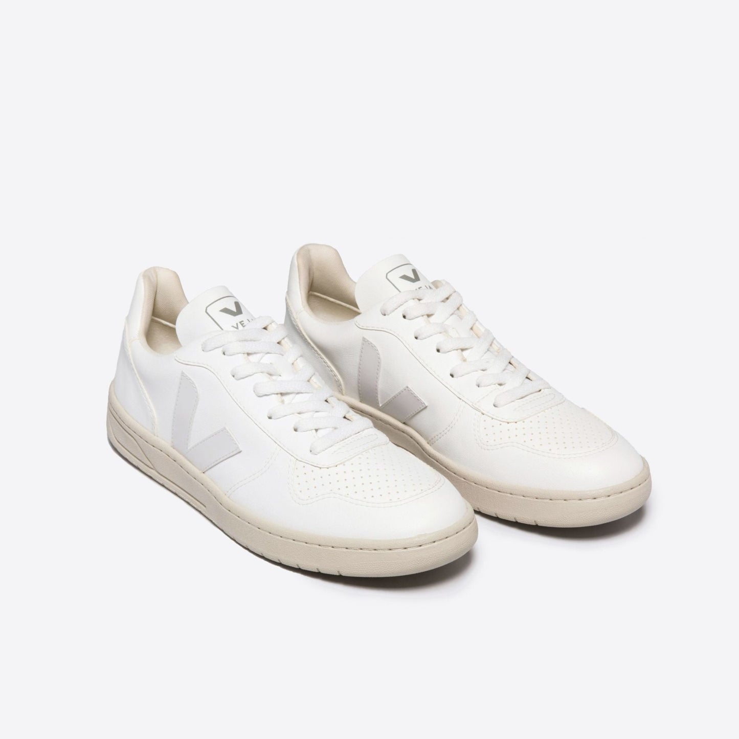 VEJA V-10 CWL | Full White
