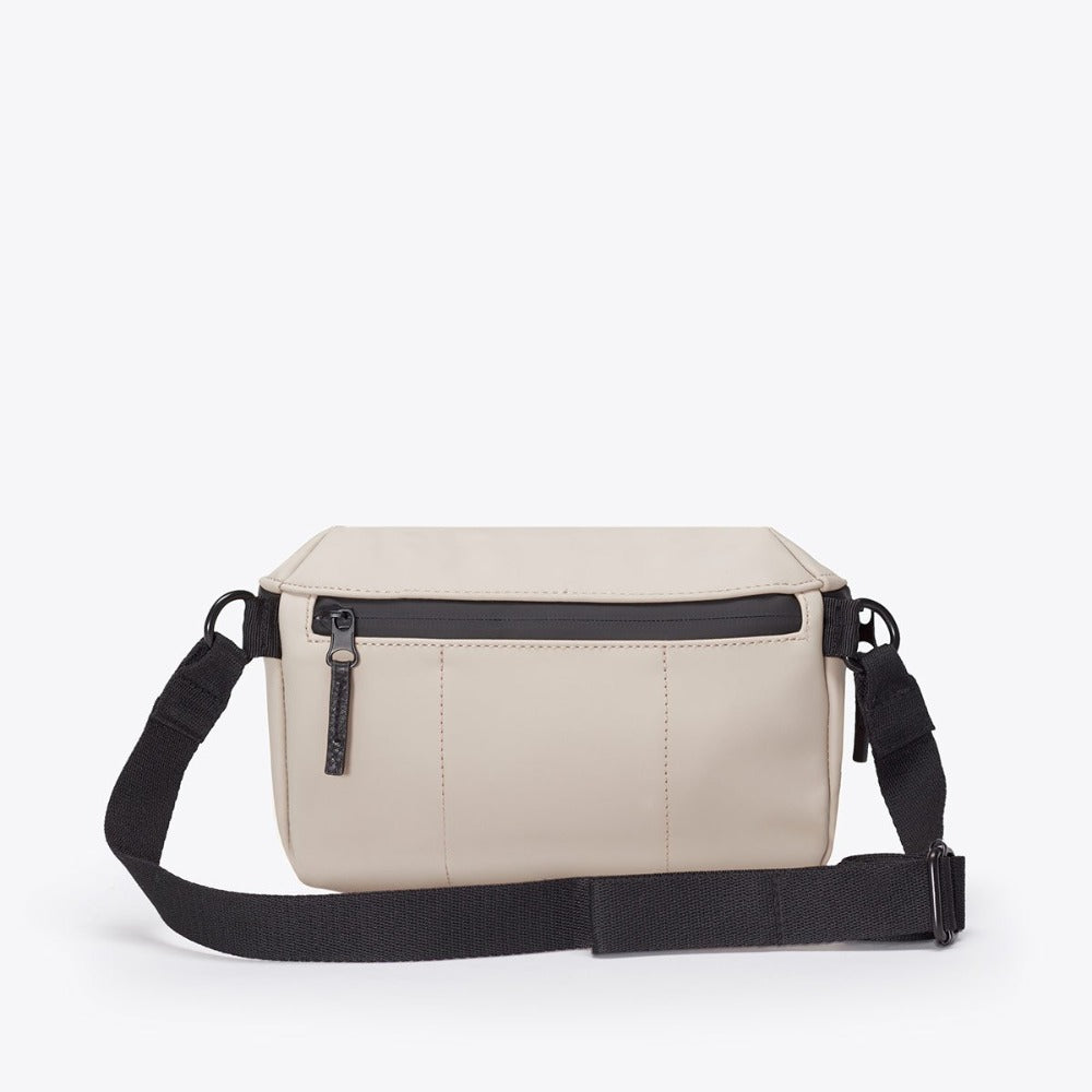 Ucon Acrobatics Jona Medium Bag | Nude