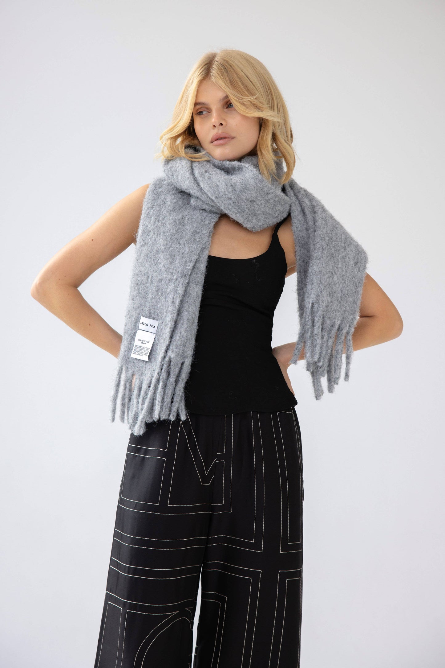 ARCTIC FOX The Reykjavik Scarf with RWS Wool - Grey - FW25