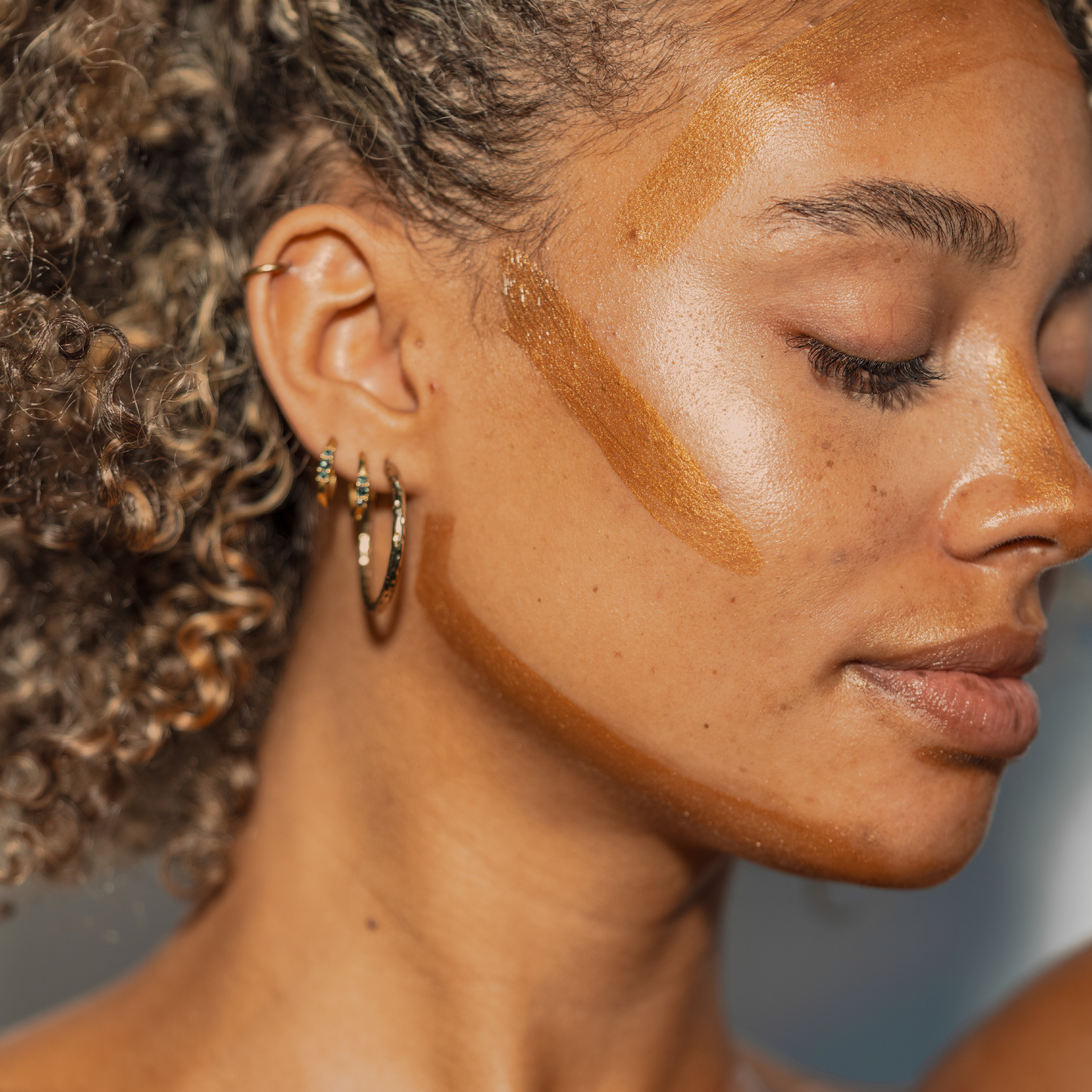 Dolce Glow by Isabel Alysa Contour Self-Tanning Sculpt + Glow