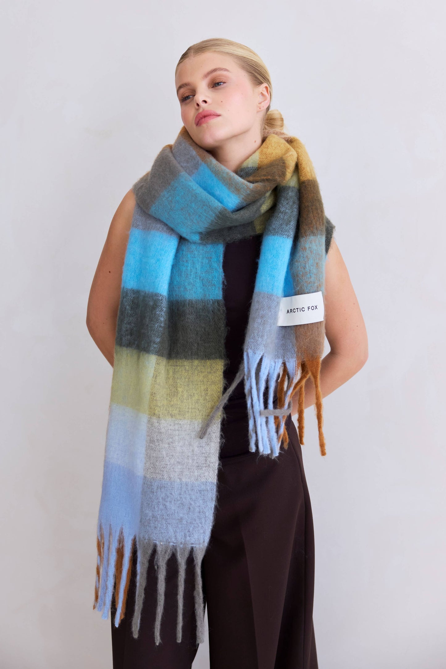 ARCTIC FOX The Reykjavik Scarf - 100% Recycled - Blue/Orange - FW25