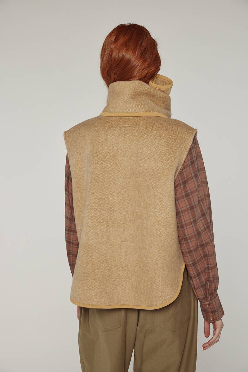 Wool-blended scarf vest: Cashews / Solid / M/L