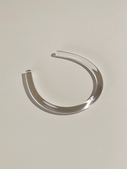 Horseshoe Necklace: Clear / SML
