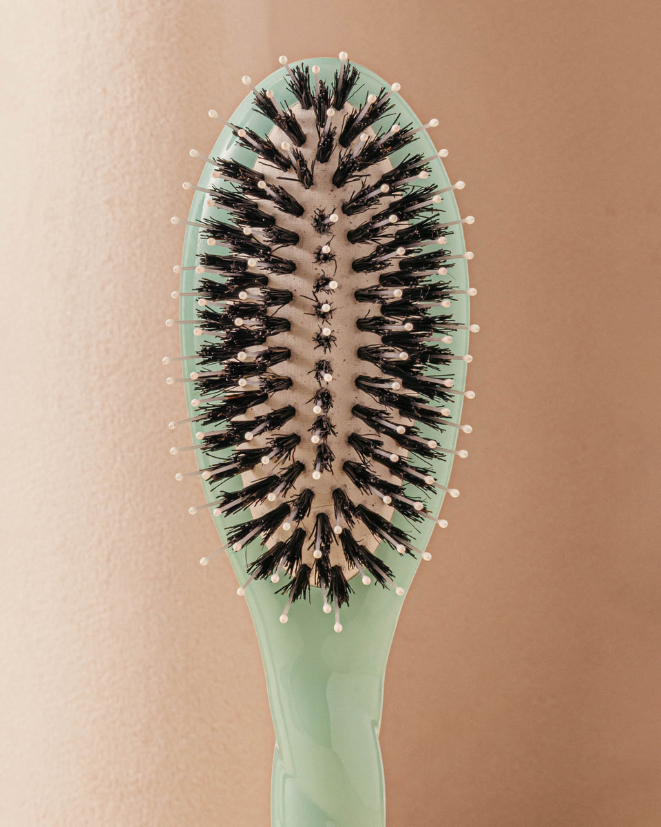 LA BONNE BROSSE N.03 The Small Sensitive Scalp Hairbrush The Gentle Essential