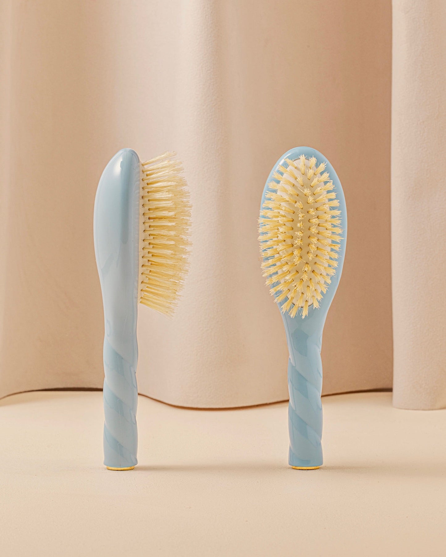 LA BONNE BROSSE N.06 The Baby HairBrush My First Brush