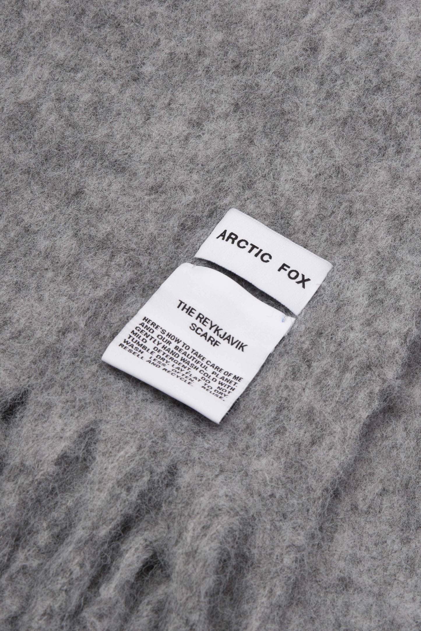 ARCTIC FOX The Reykjavik Scarf with RWS Wool - Grey - FW25
