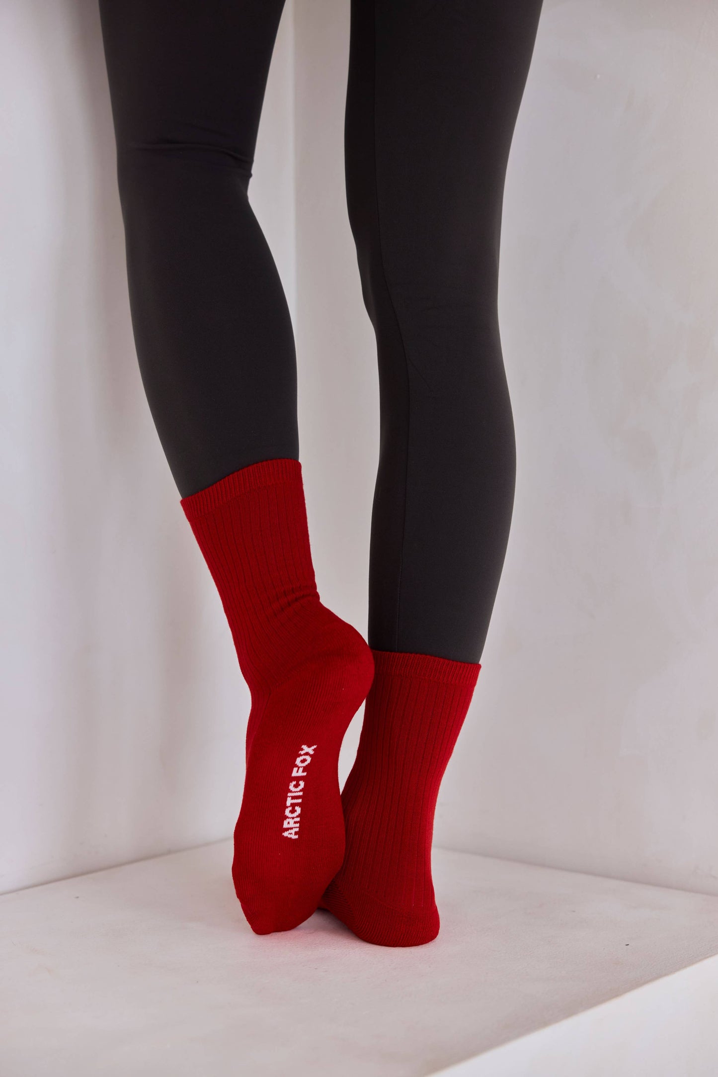 ARCTIC FOX The Everyday Socks - 100% Bamboo - Red - FW25