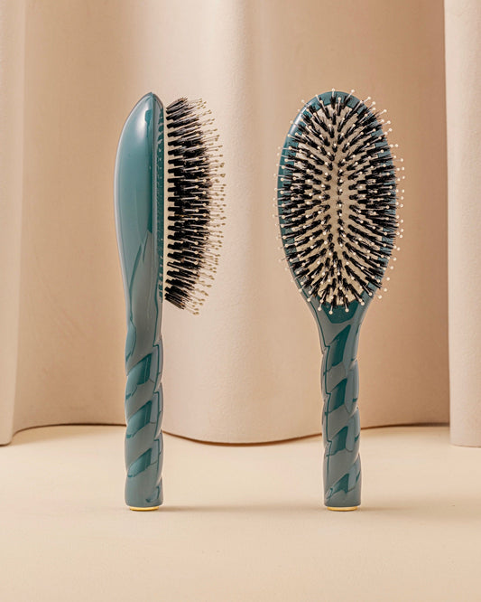 LA BONNE BROSSE N.03 The Gentle Scalp Care Hairbrush