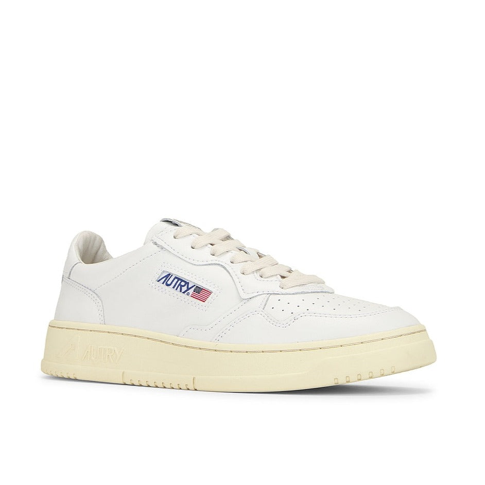 Autry Medalist Sneakers | White/White