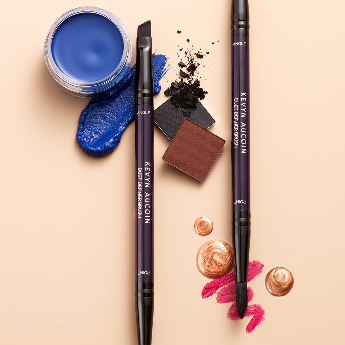 KEVYN AUCOIN Duet Definer Brush