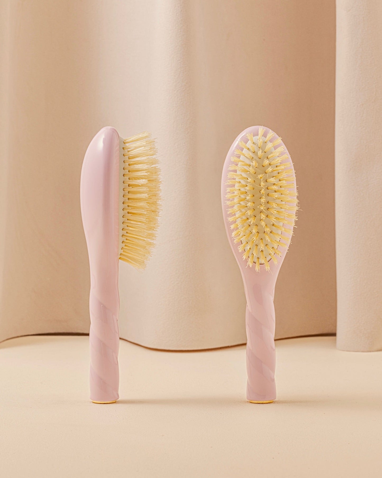 LA BONNE BROSSE N.06 The Baby HairBrush My First Brush