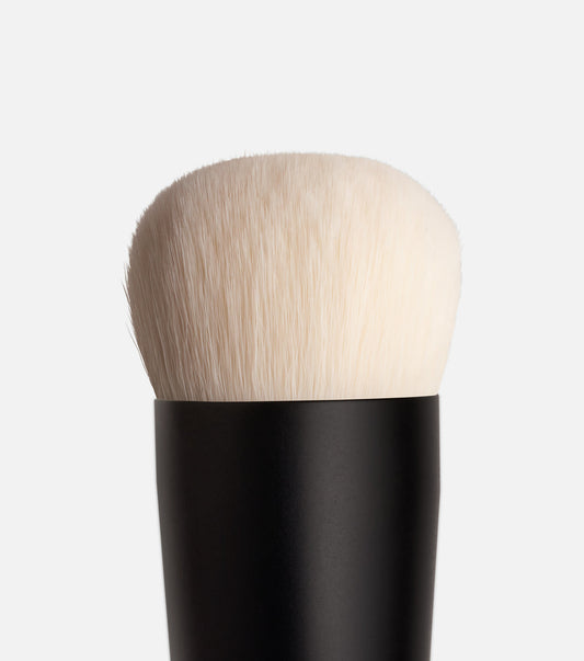 WESTMAN ATELIER Liquid Blender Brush