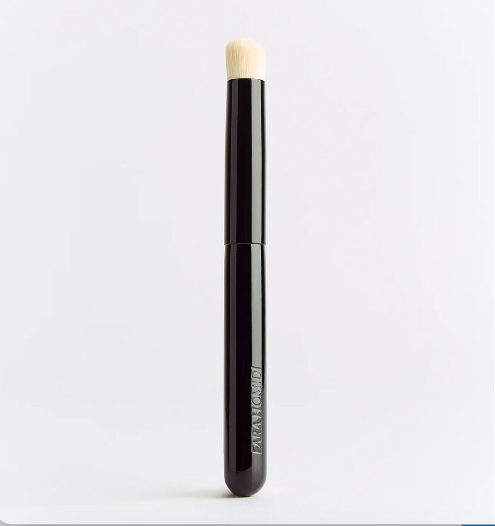 FARA HOMIDI Blur Brush