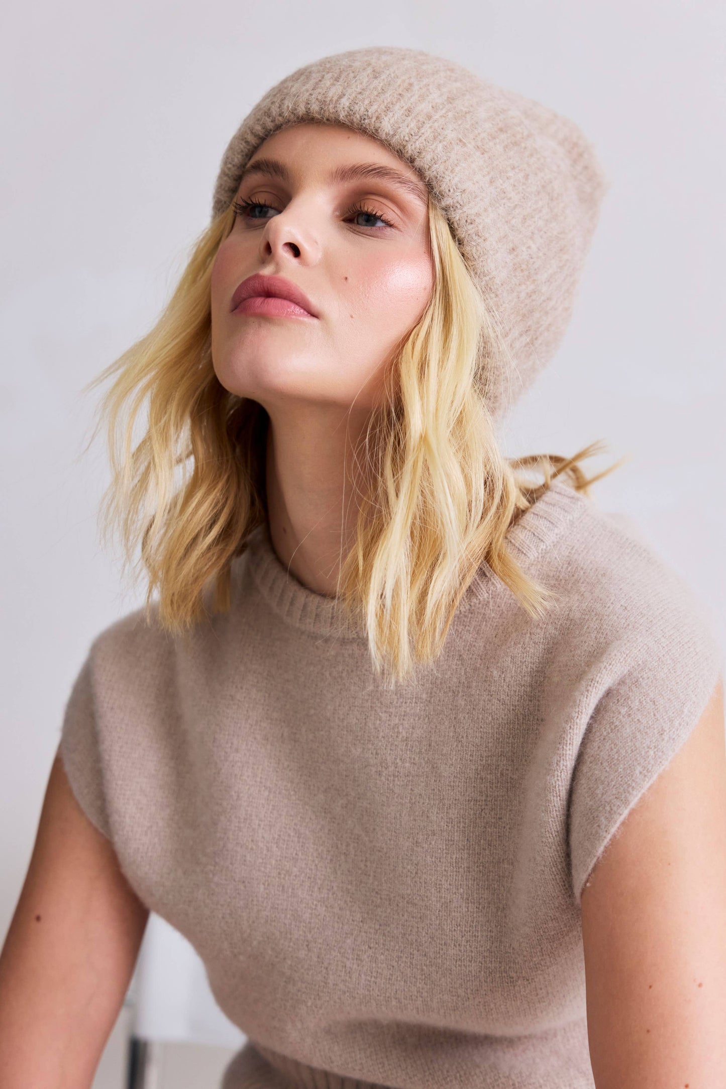ARCTIC FOX The Alpaca Beanie - Iced Taupe - FW25