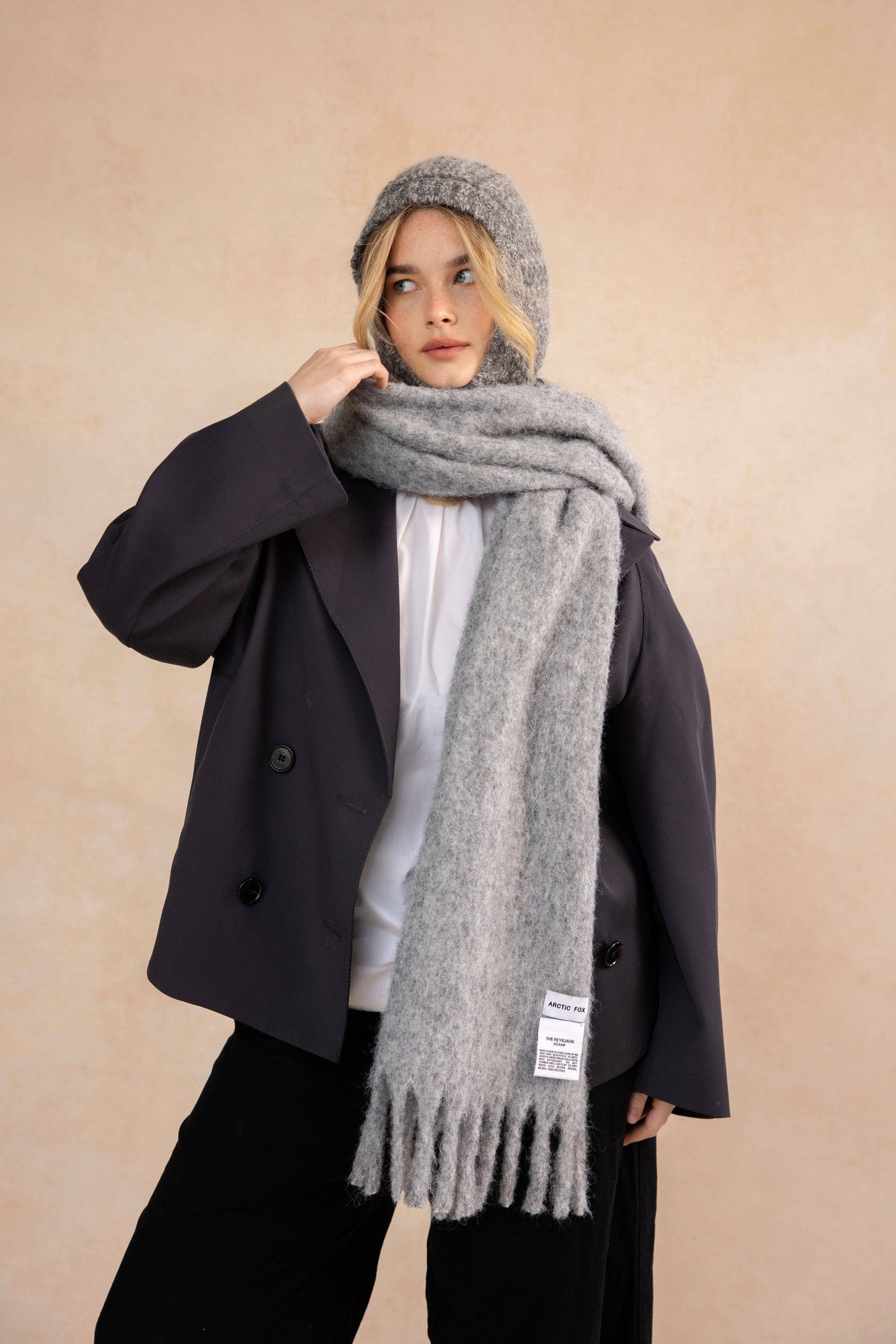 ARCTIC FOX The Reykjavik Scarf with RWS Wool - Grey - FW25
