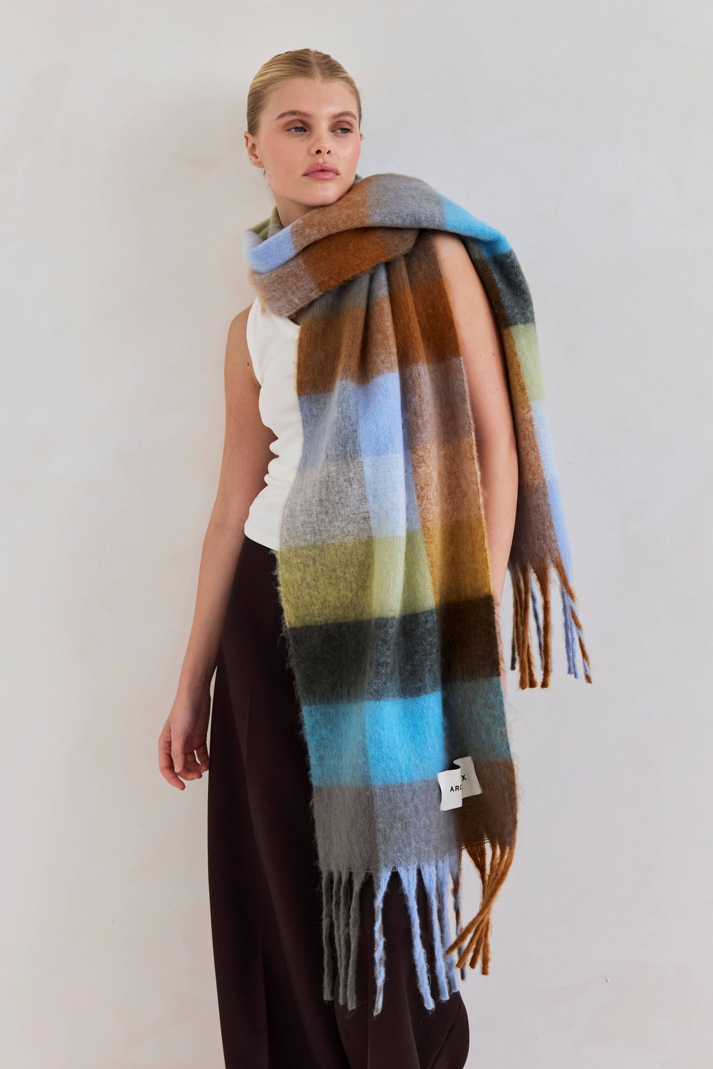 ARCTIC FOX The Reykjavik Scarf - 100% Recycled - Blue/Orange - FW25