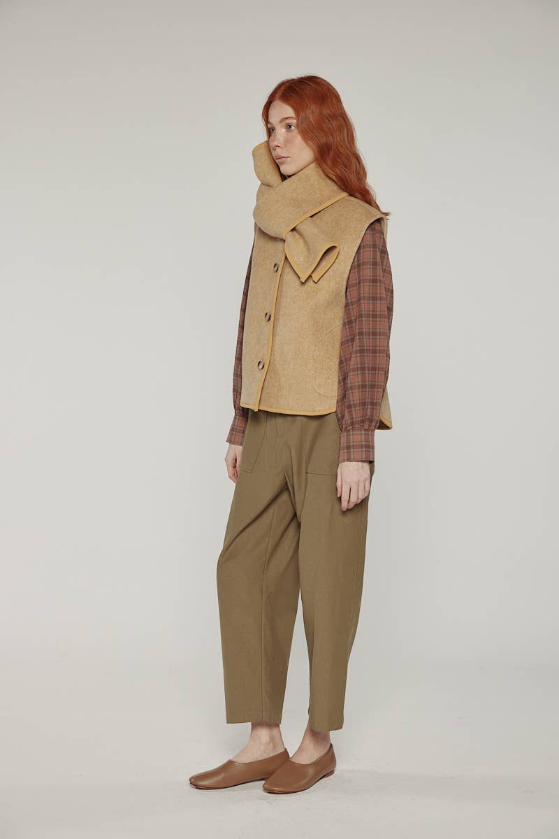 Wool-blended scarf vest: Cashews / Solid / M/L