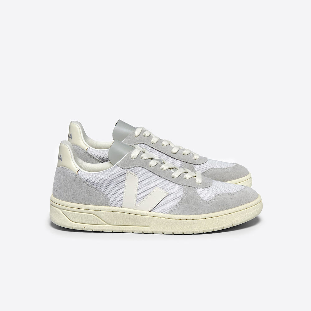 VEJA V-10 Alveomesh Light Grey Pierre